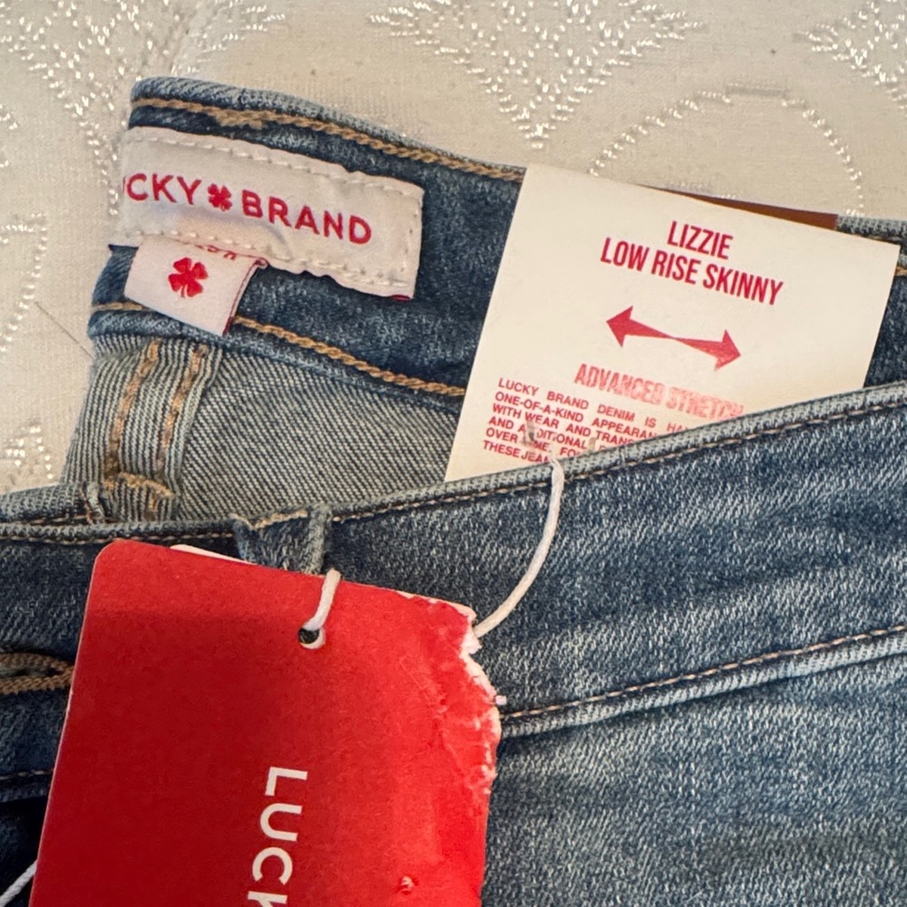 Lucky Brand Women's Lizzie low rise skinny NWT - Picture 2 of 3